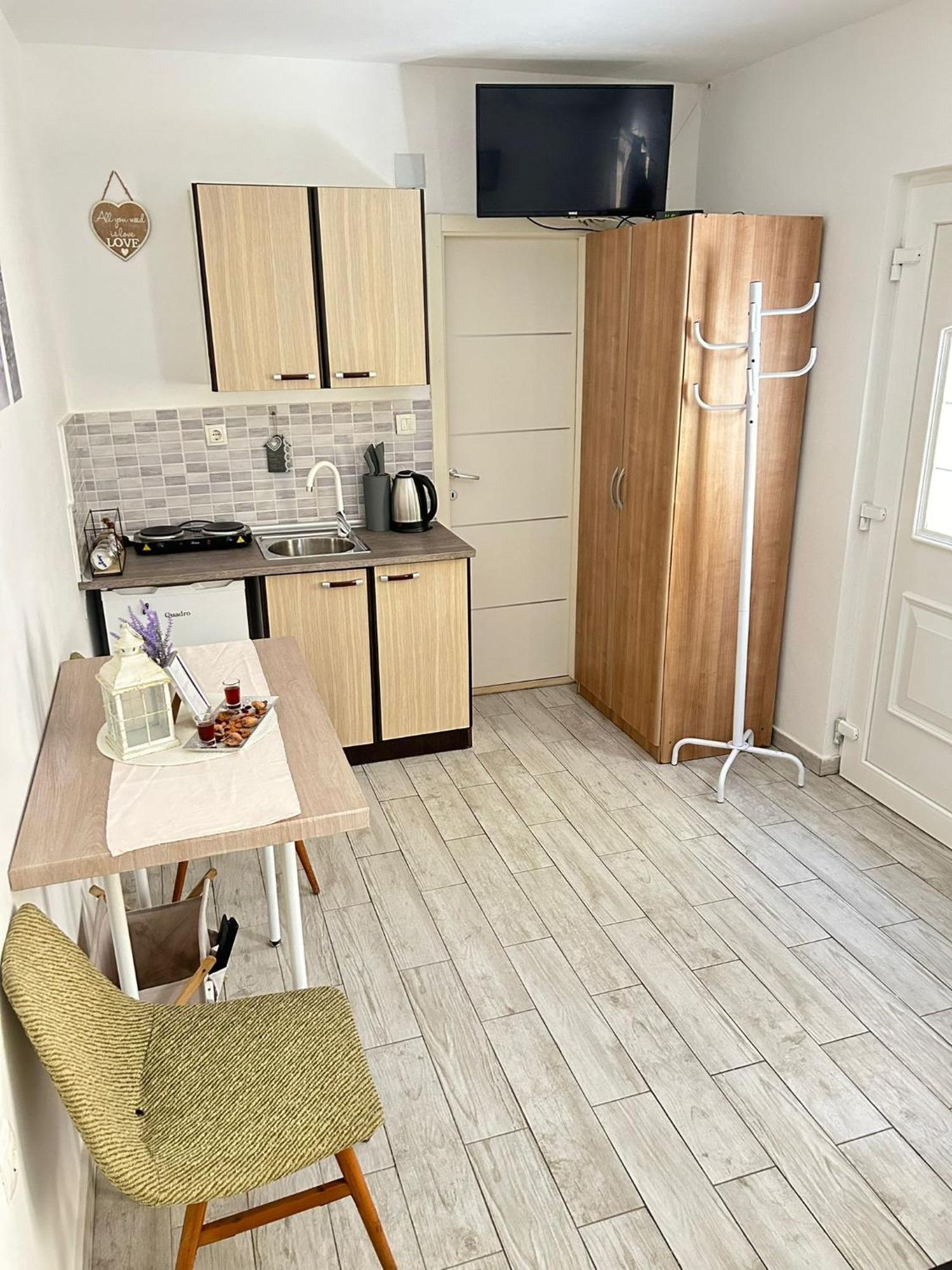 Apartmani Klaric Zara Esterno foto