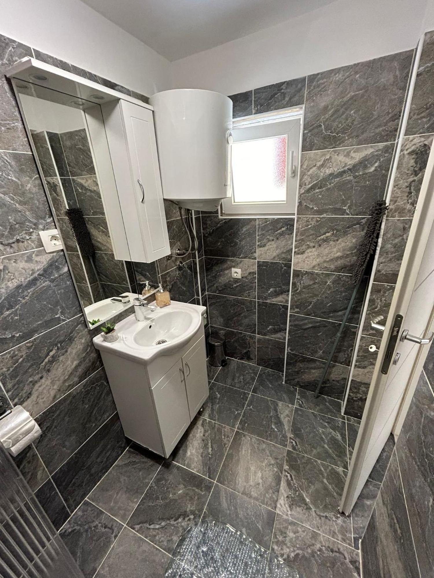 Apartmani Klaric Zara Esterno foto