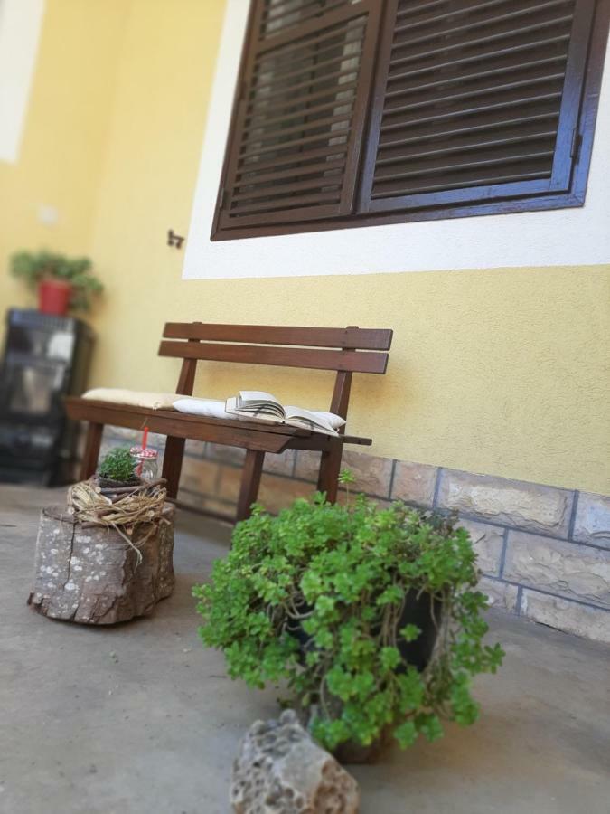 Apartmani Klaric Zara Esterno foto
